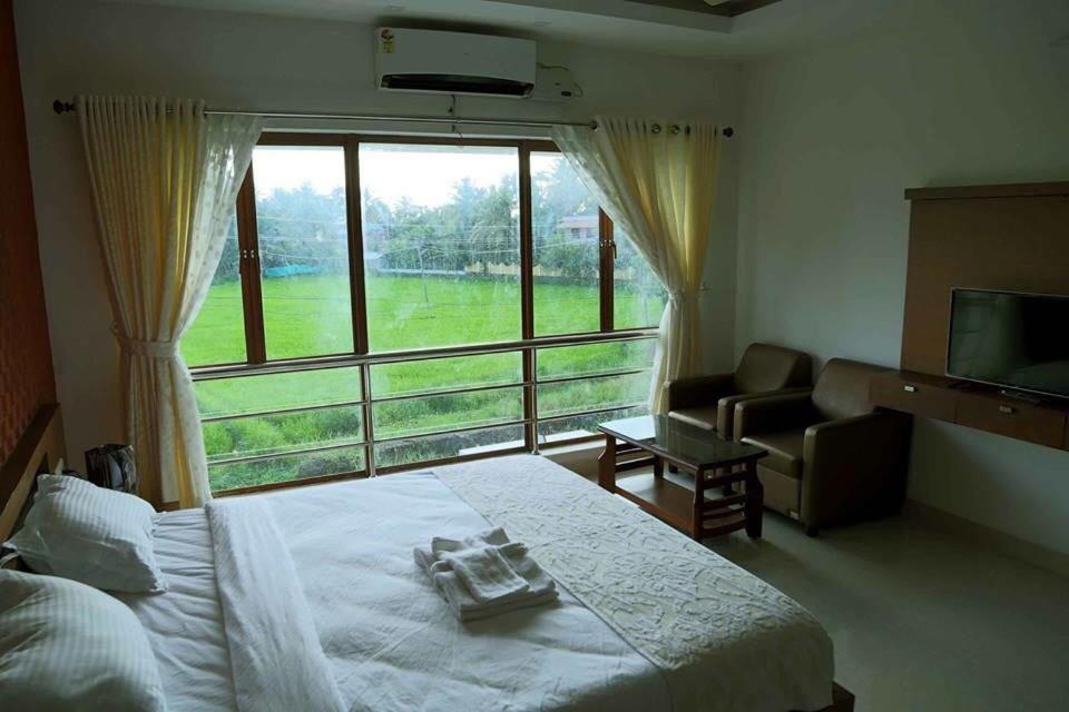 Captains Cabin Backwater Resort Alappuzha Bagian luar foto