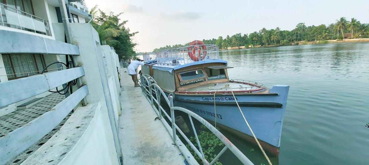 Captains Cabin Backwater Resort Alappuzha Bagian luar foto