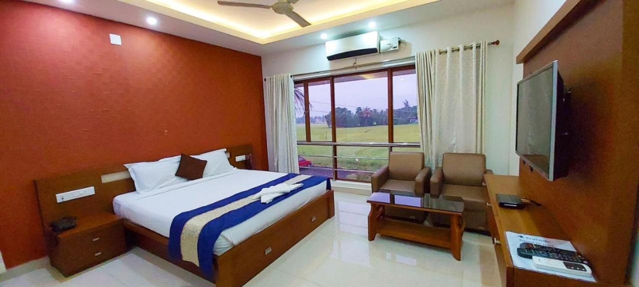 Captains Cabin Backwater Resort Alappuzha Bagian luar foto