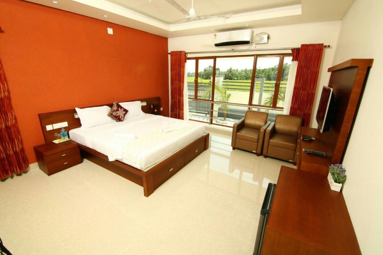 Captains Cabin Backwater Resort Alappuzha Bagian luar foto